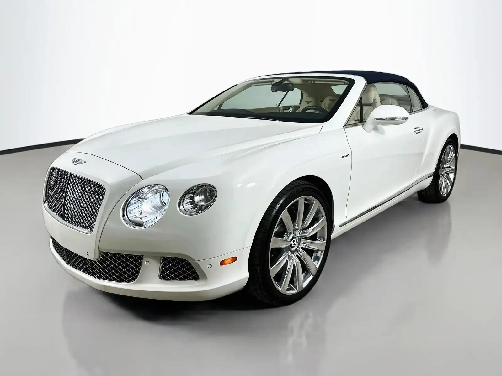 2015 Bentley Continental GT Convertible's photo