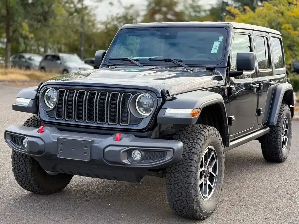 2024 Jeep Wrangler Rubicon's photo