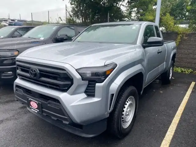 2026 Toyota Tacoma SR 4x4 XtraCab's photo