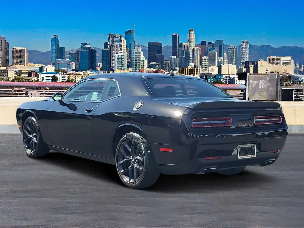 2023 Dodge Challenger SXT Auto photo 5