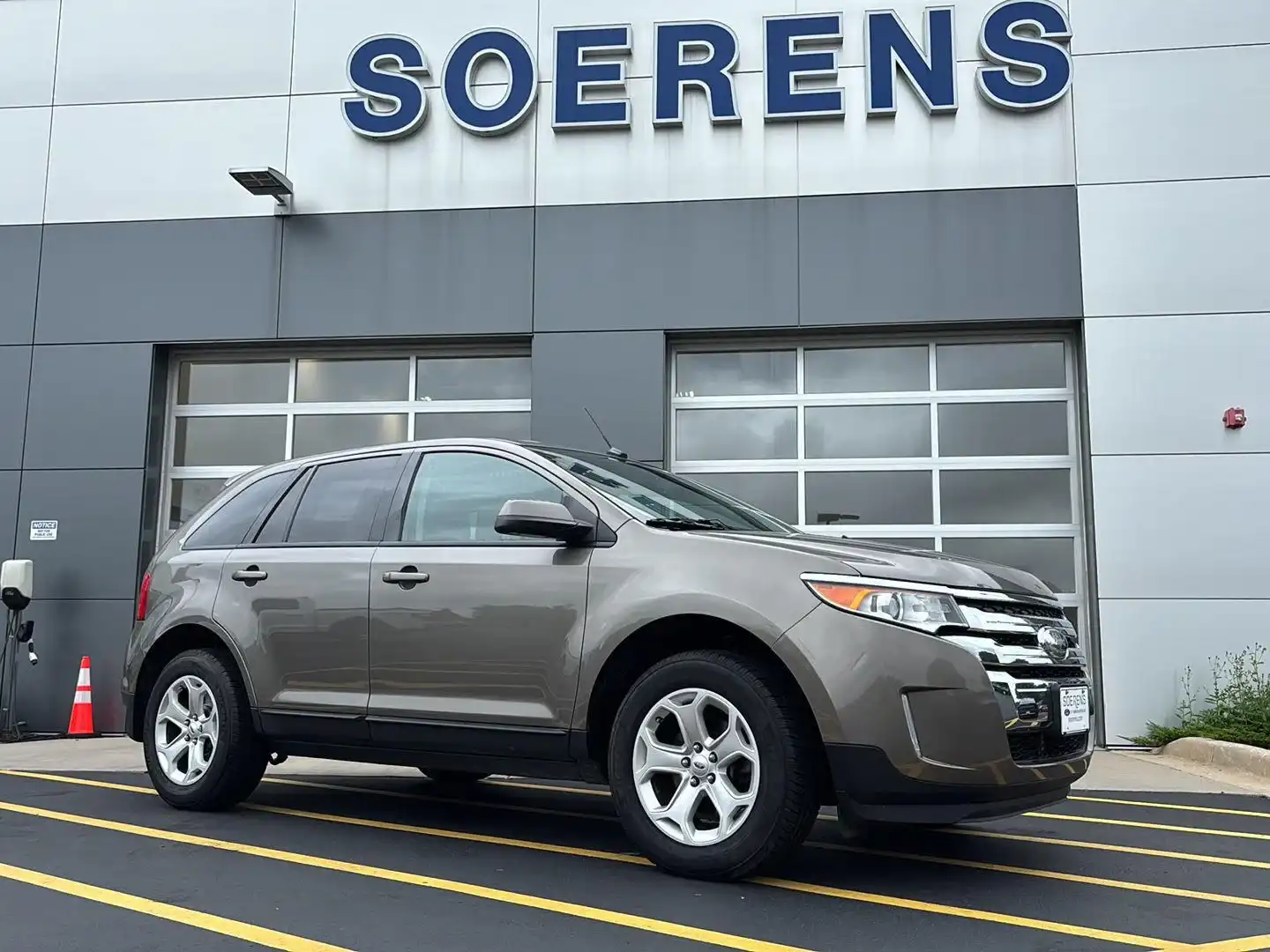 2013 Ford Edge SEL's photo