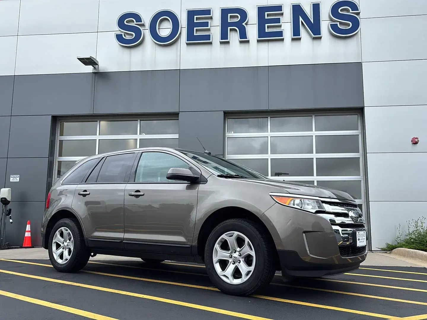 Vehicle Image 1