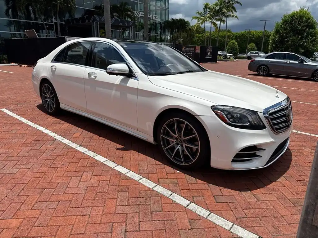 2020 Mercedes-Benz S-Class S560's photo