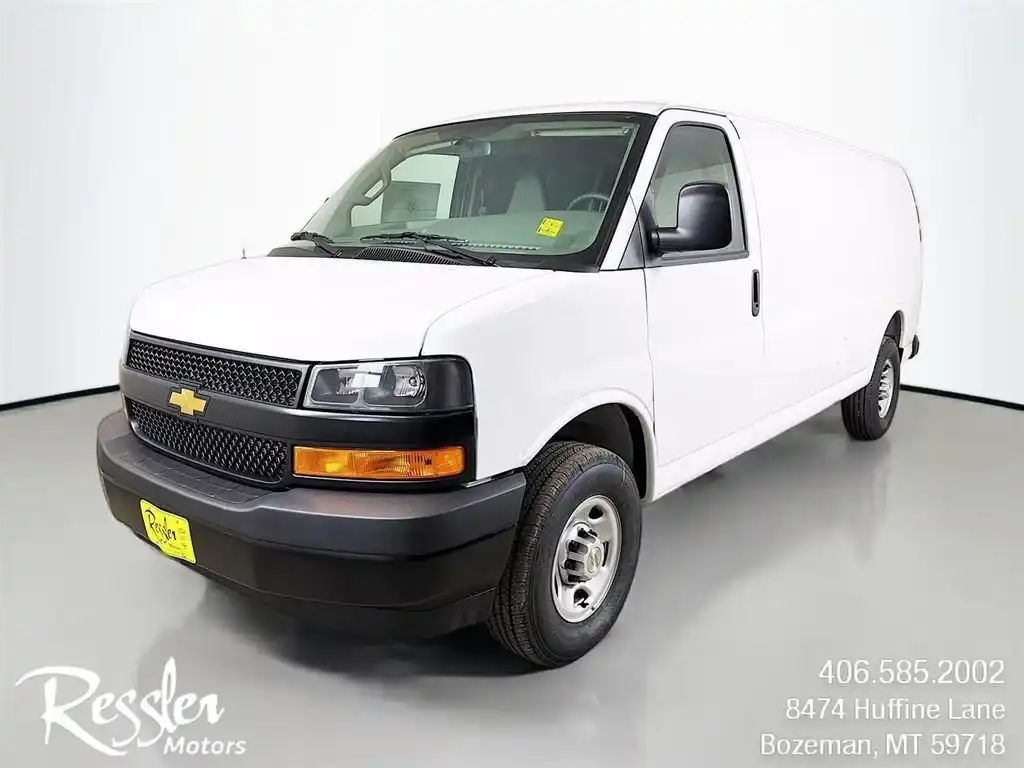 2026 Chevrolet Express 3500 Extended Work Van's photo