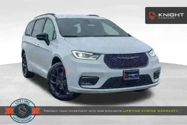 2026 Chrysler Pacifica Select AWD photo 1