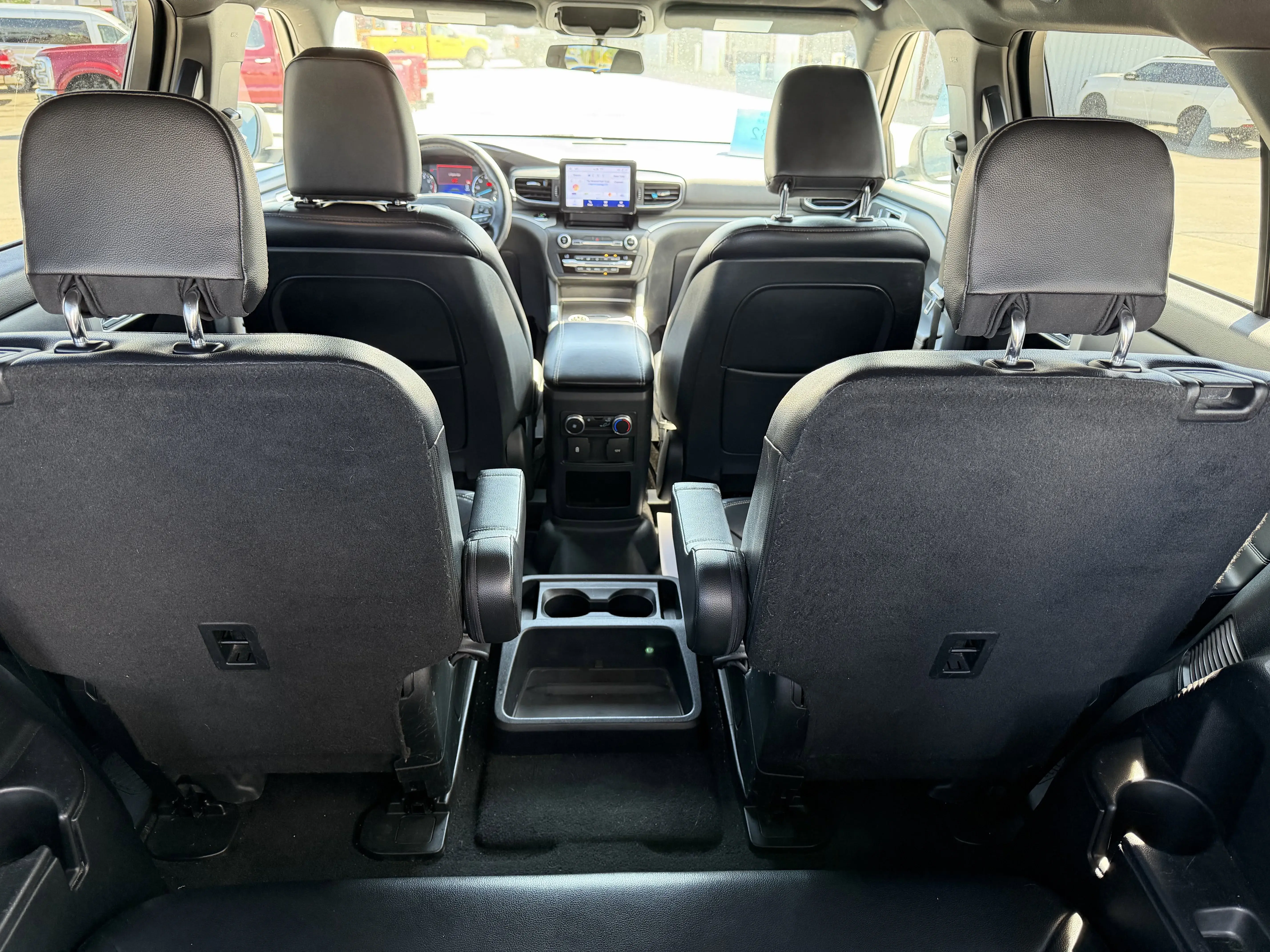 2020 Ford Explorer XLT 4WD photo 5