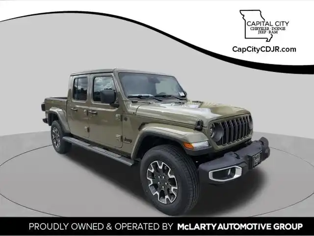 2026 Jeep Gladiator Sahara Auto's photo