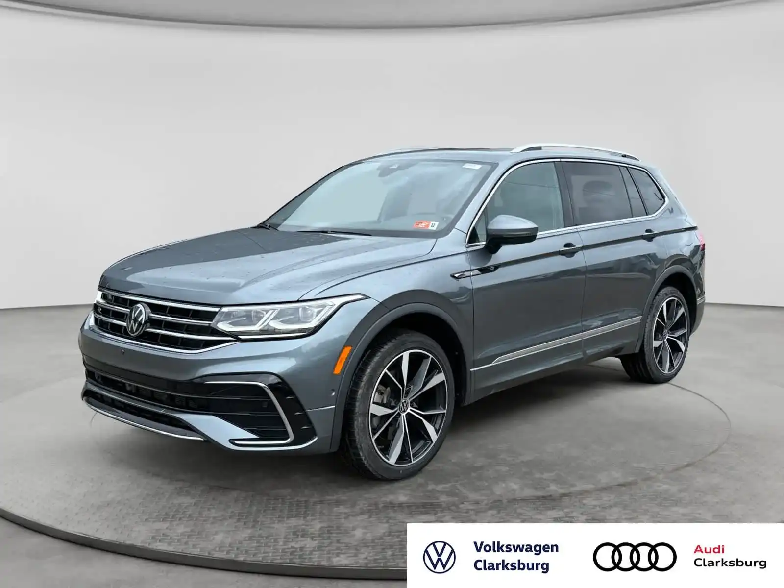 2024 Volkswagen Tiguan 2.0T SEL R-Line 4Motion's photo