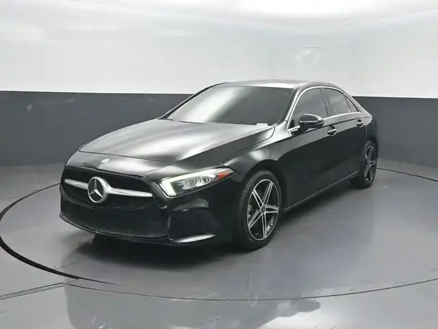 2019 Mercedes-Benz A-Class A220's photo