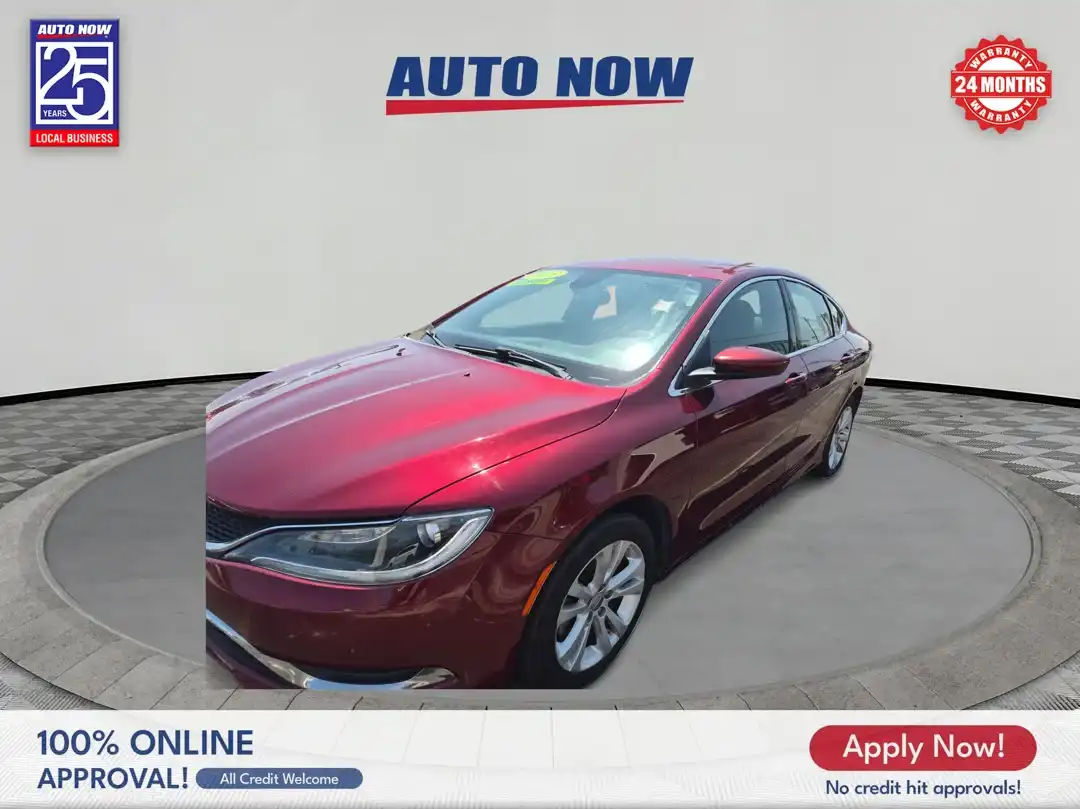 2015 Chrysler 200 Limited's photo