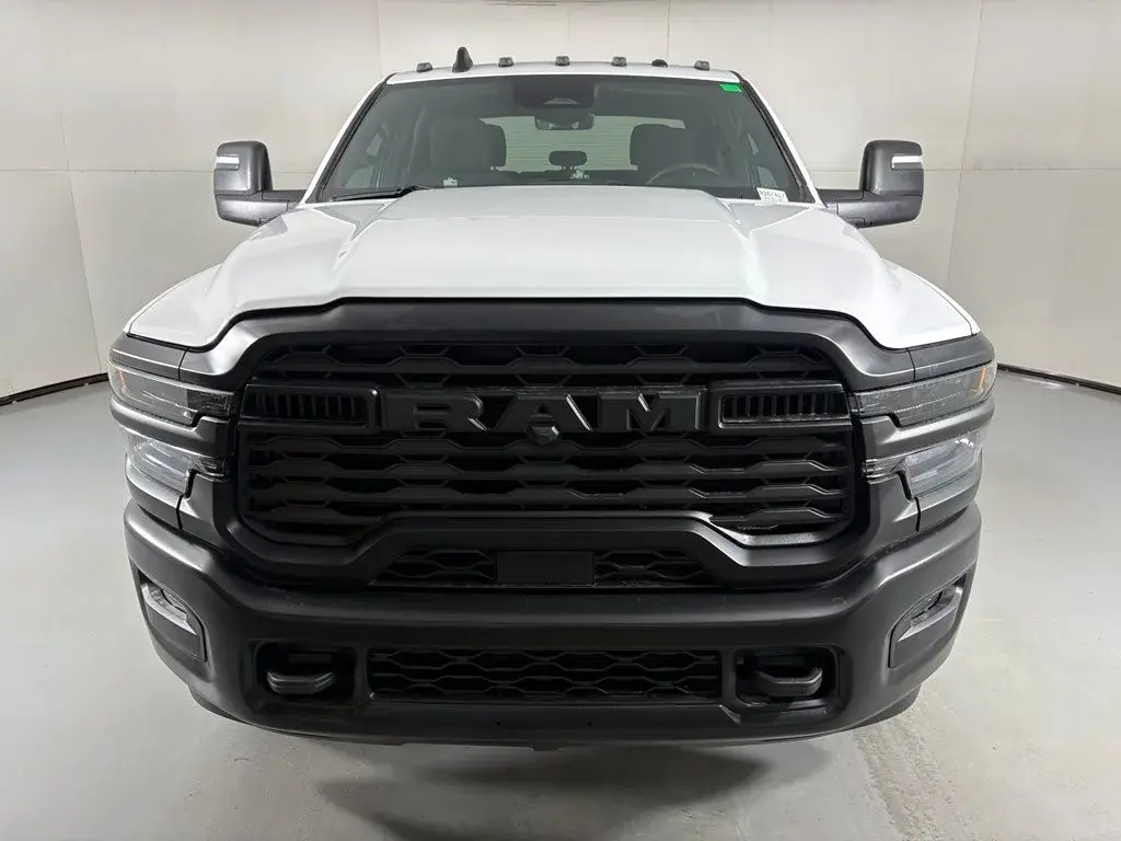 2026 RAM 3500 Tradesman 4X4 Crew Cab photo 3
