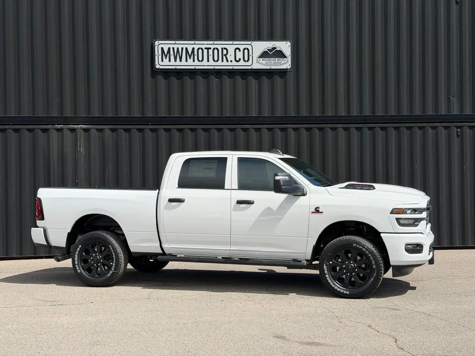 2026 RAM 2500 Tradesman/Black Express 4X4 Crew Cab SWB's photo