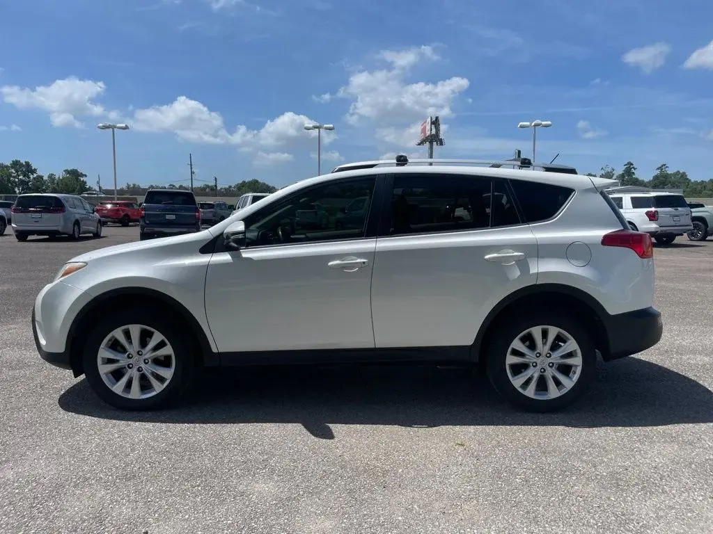 2013 Toyota RAV4 Limited photo 4