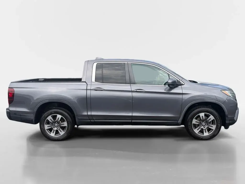 2019 Honda Ridgeline RTL-T AWD photo 3
