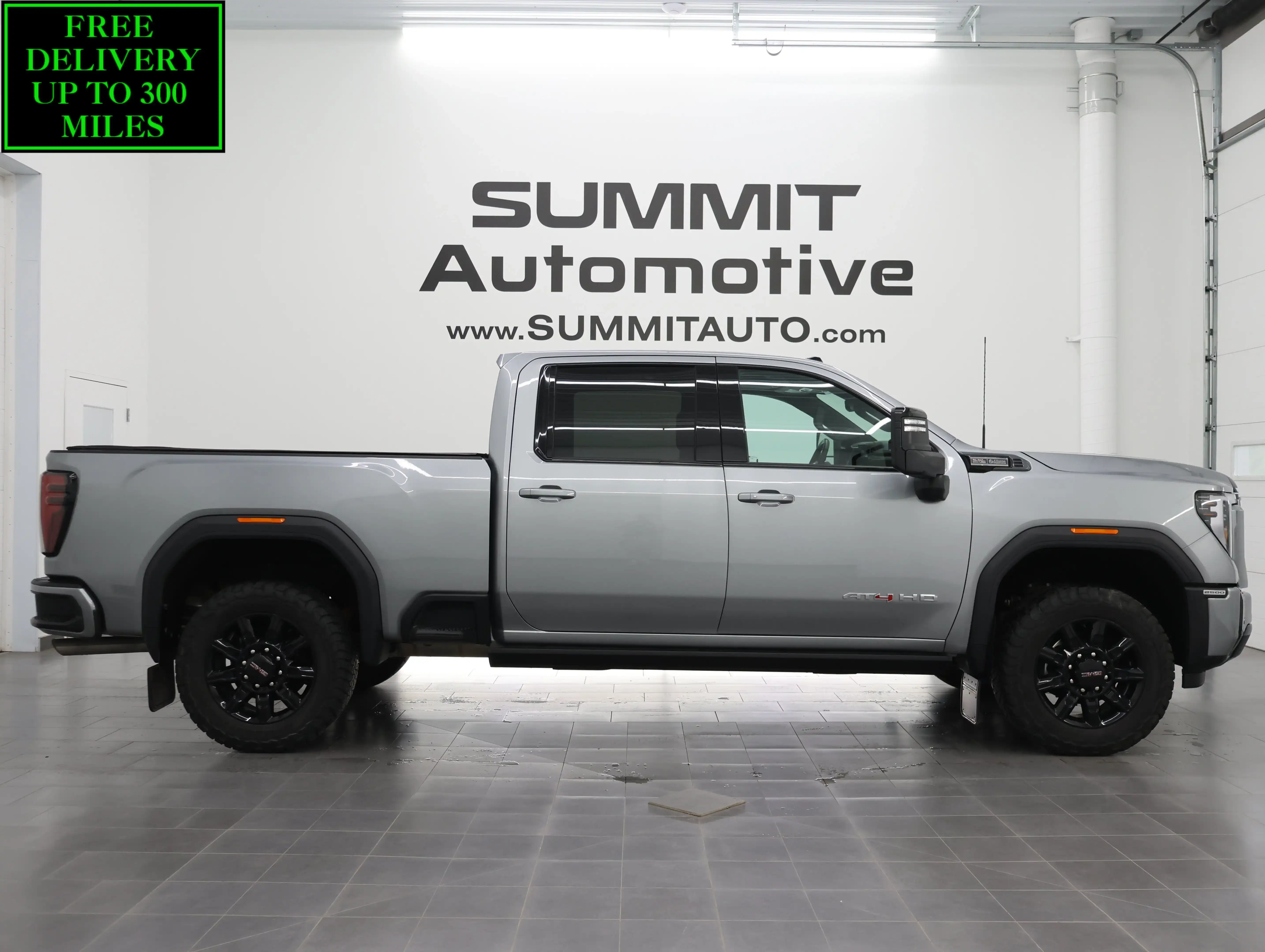 2025 GMC Sierra 4WD Crew Cab Standard Box AT4's photo
