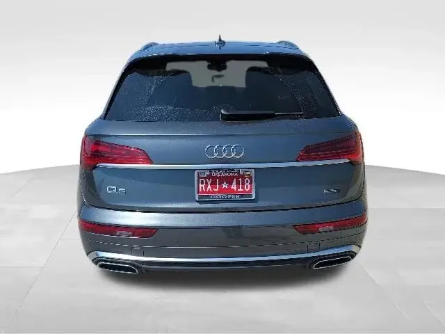 2023 Audi Q5 45 Premium Plus photo 4