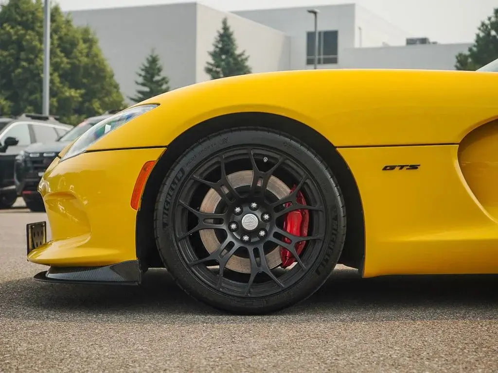 2013 Dodge Viper undefined photo 5