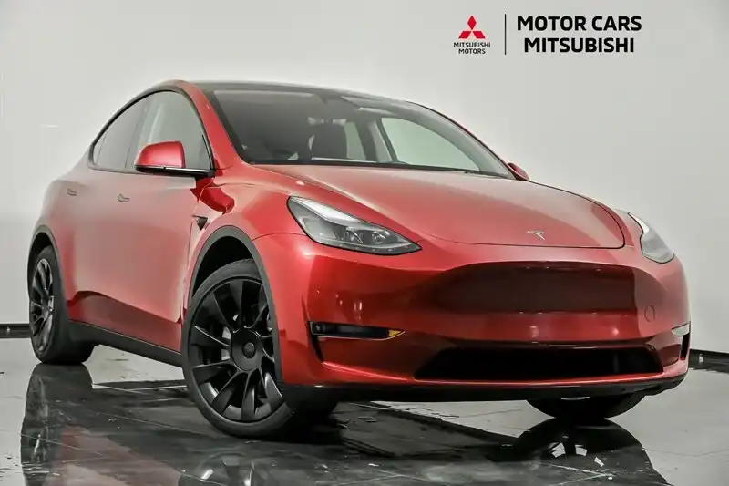 2023 Tesla Model Y Long Range Dual Motor All-Wheel Drive's photo