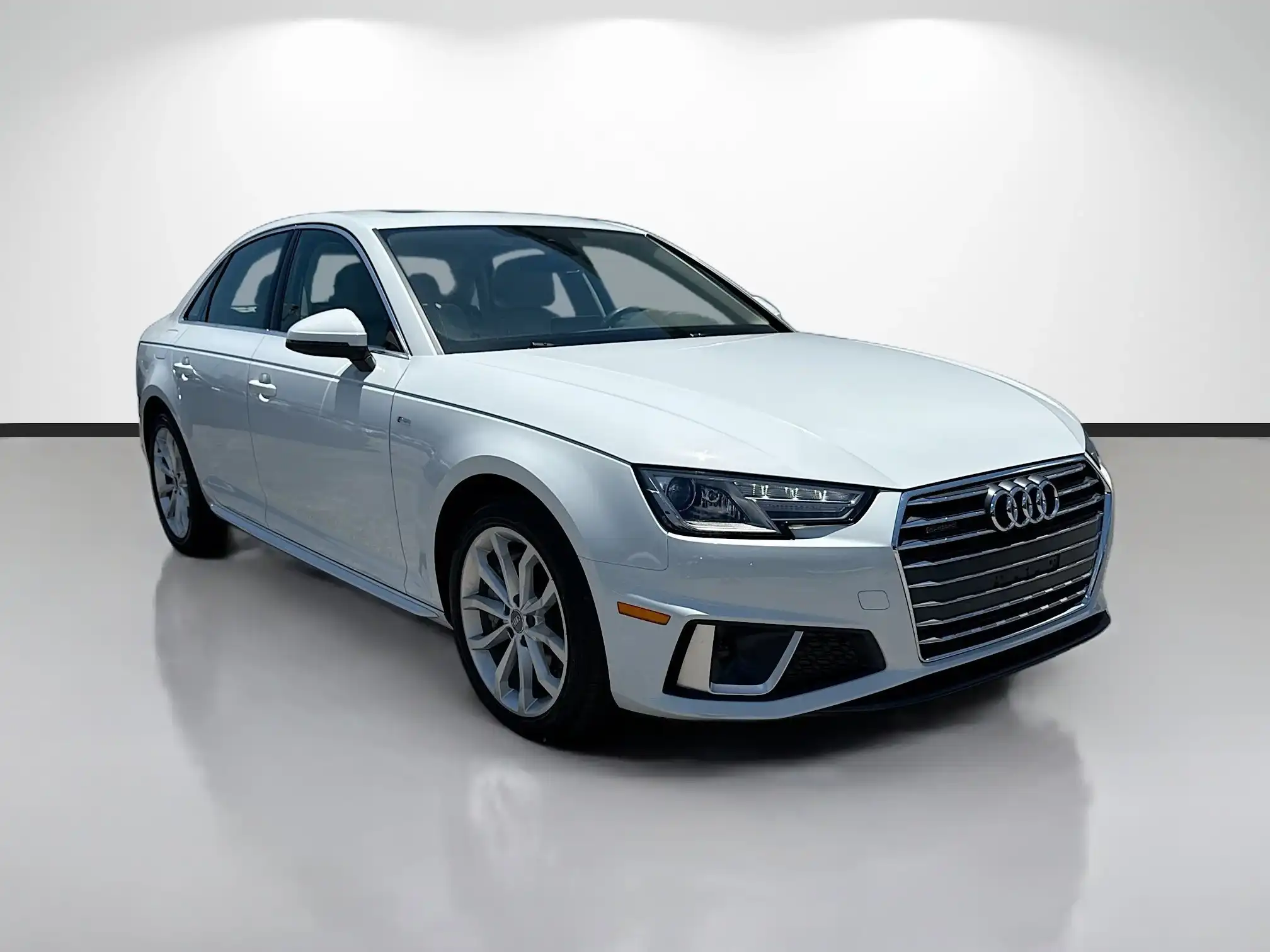 2019 Audi A4 2.0T quattro S tronic Premium's photo