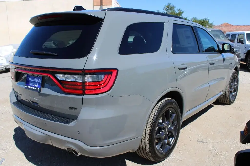 2026 Dodge Durango GT HEMI Plus V8 AWD photo 4