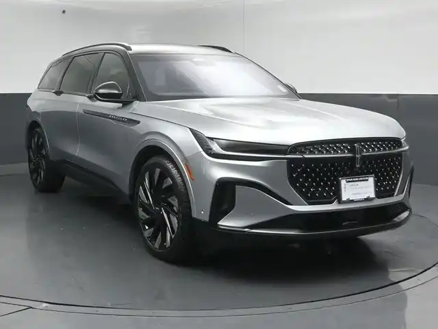 2024 Lincoln Nautilus Reserve AWD's photo