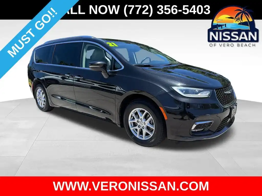 2021 Chrysler Pacifica Touring L's photo