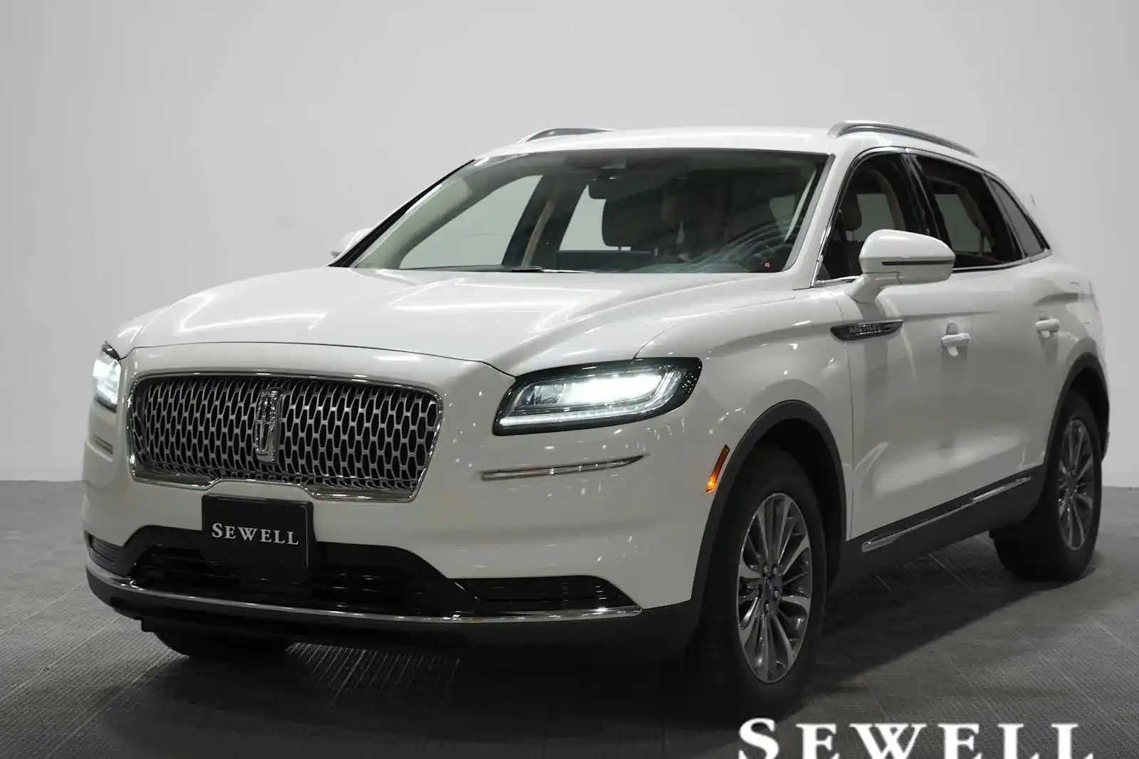 2023 Lincoln Nautilus FWD's photo