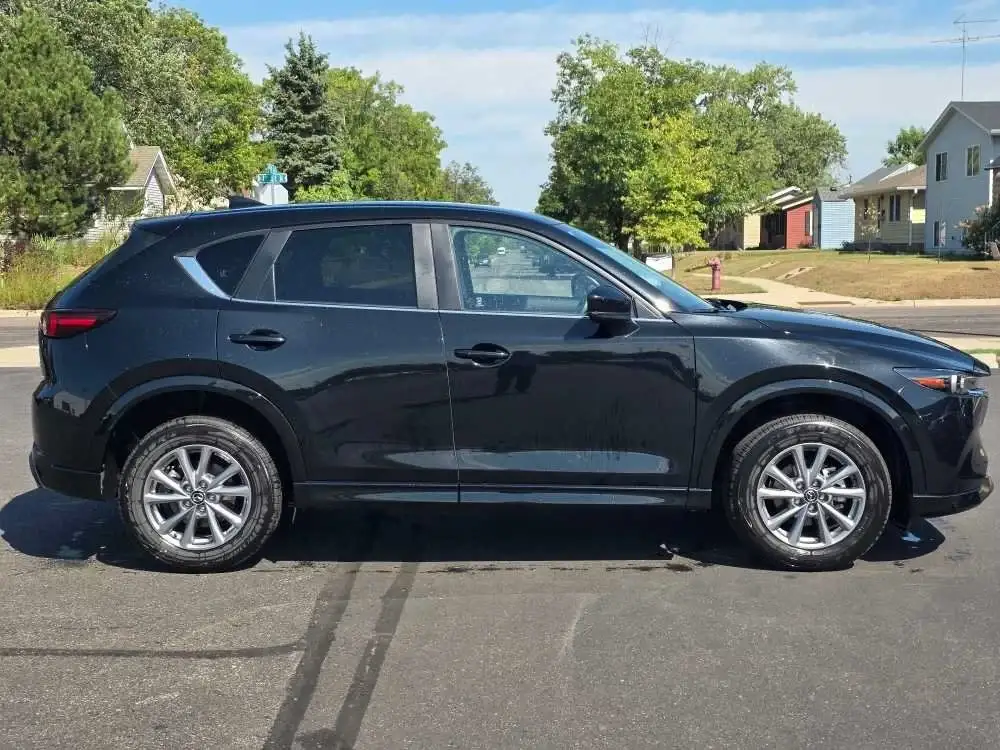2025 Mazda CX-5 Select AWD Auto Package S photo 1
