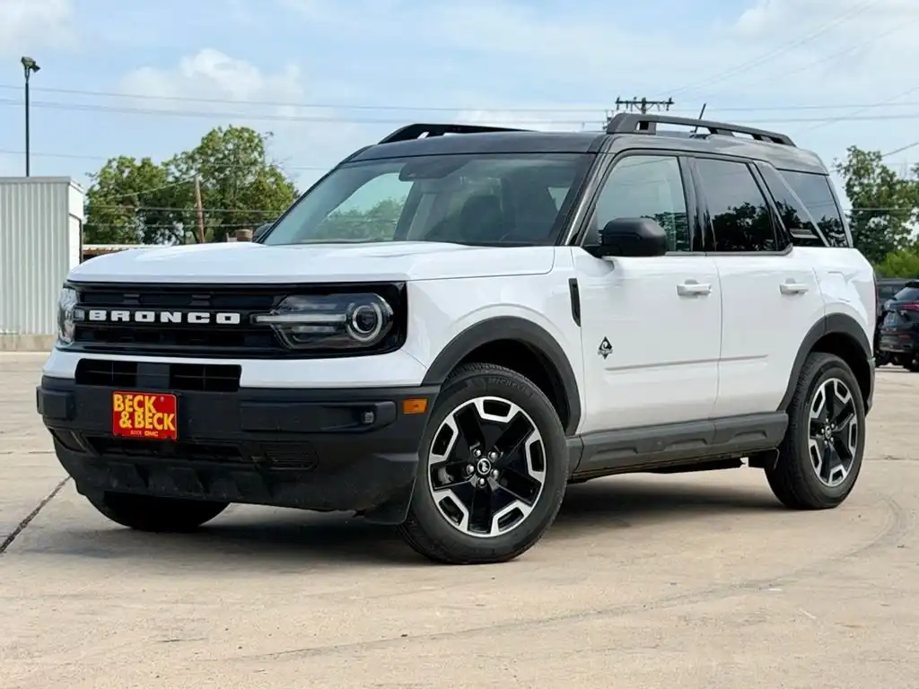 2022 Ford Bronco Sport Outer Banks 4X4's photo