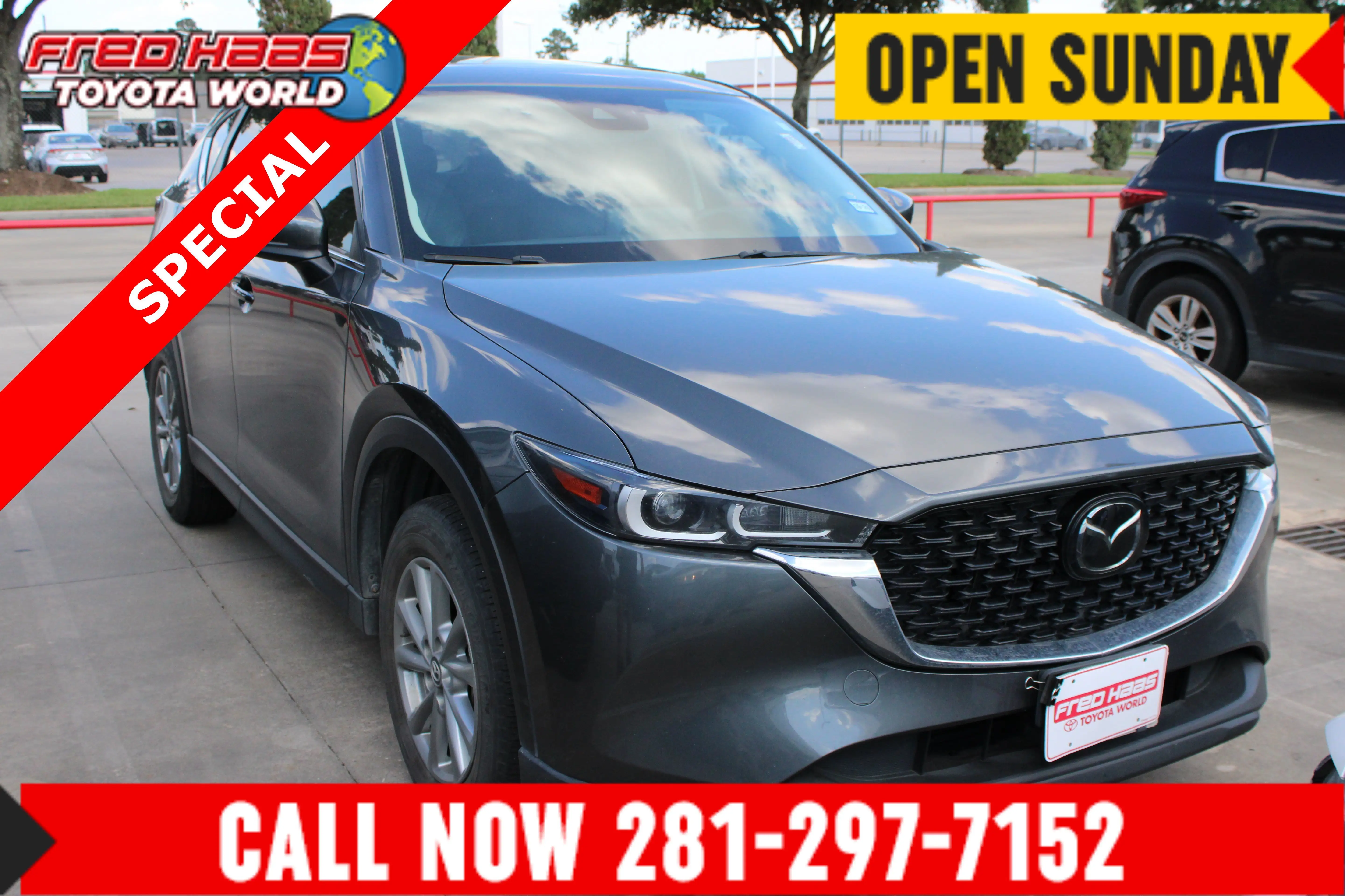 2023 Mazda CX-5 S Preferred package Auto AWD photo 1