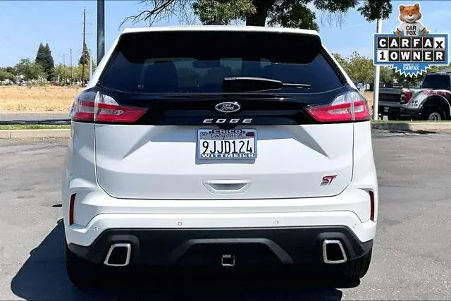 2023 Ford Edge ST AWD photo 4
