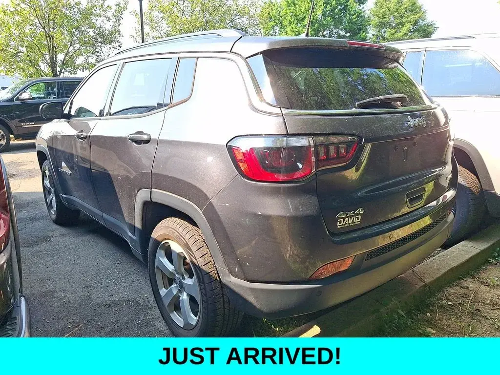 2020 Jeep Compass Latitude 4X4 photo 3