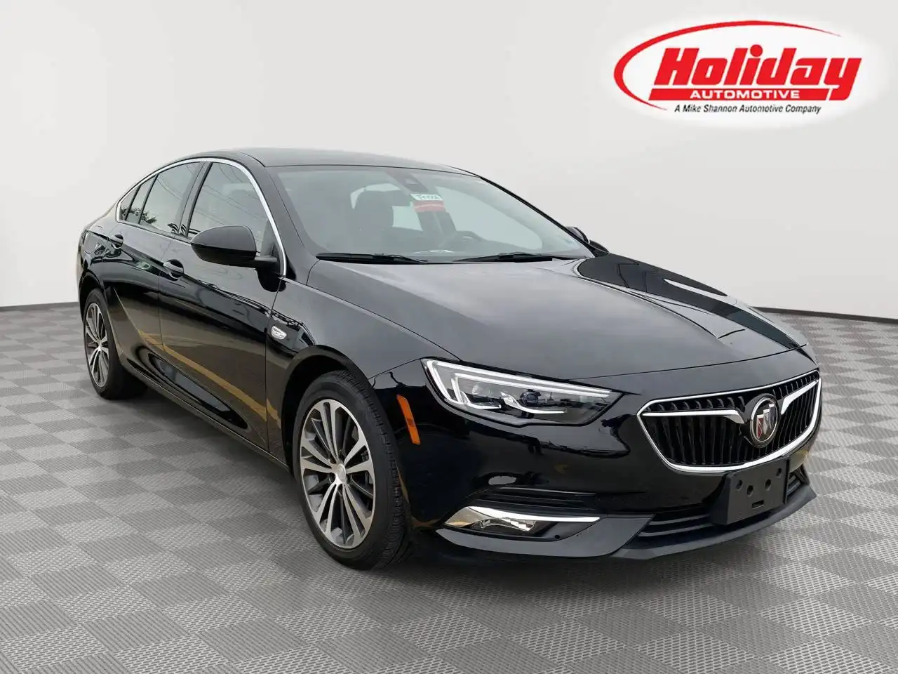 2020 Buick Regal Essence FWD's photo