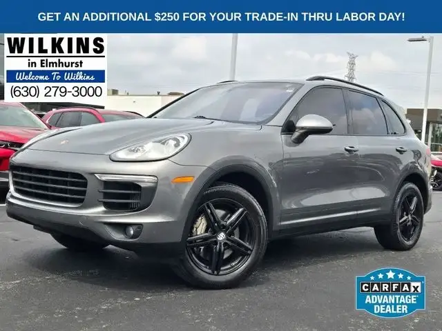 2017 Porsche Cayenne S photo 1