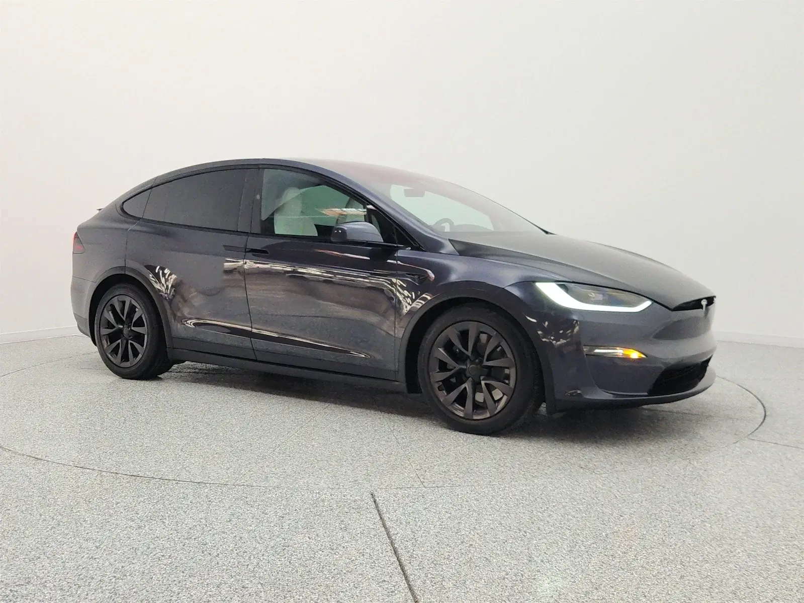 2024 Tesla Model X Long Range photo 3
