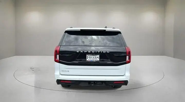 2025 Ford Expedition Active 4x4 photo 3