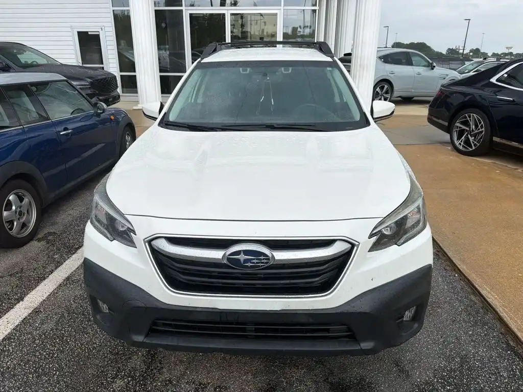 2020 Subaru Outback Premium's photo