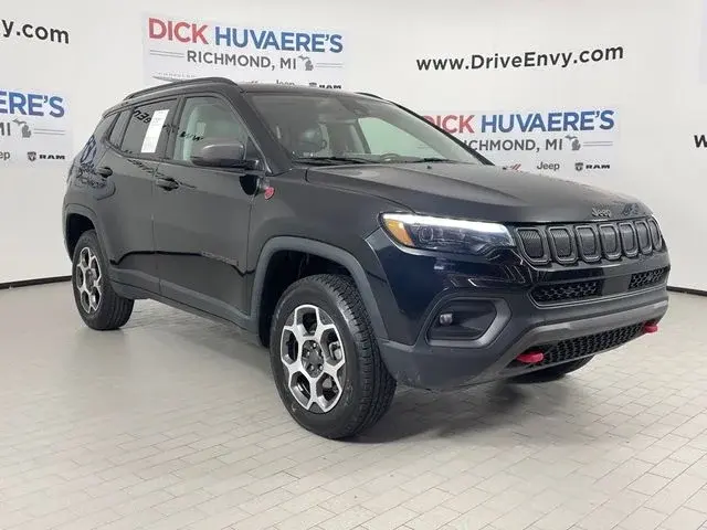 2022 Jeep Compass Trailhawk 4X4 photo 3