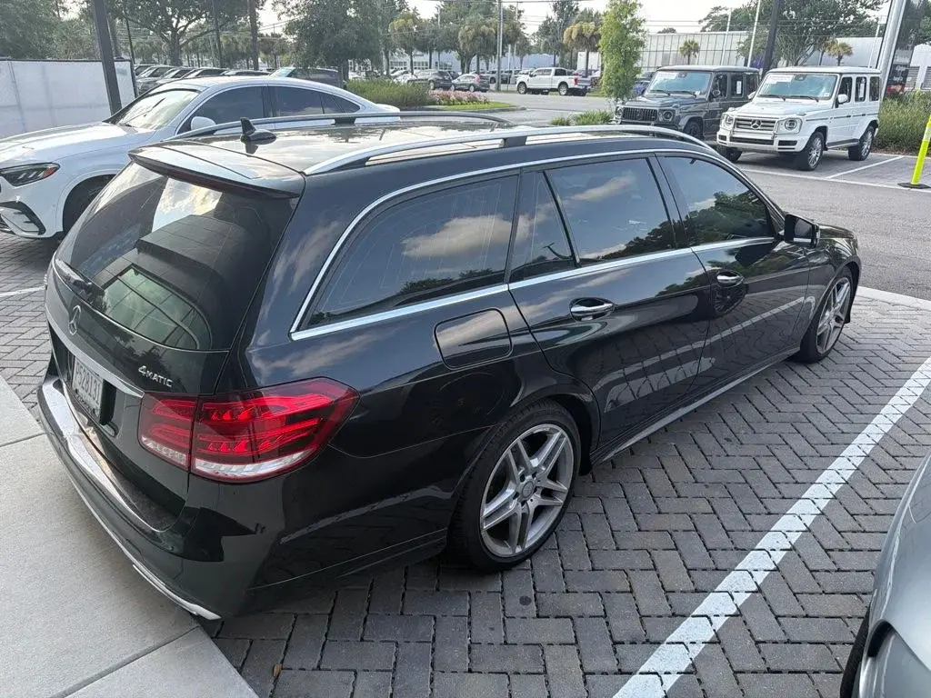 2016 Mercedes-Benz E-Class E350 Luxury 4MATIC photo 4