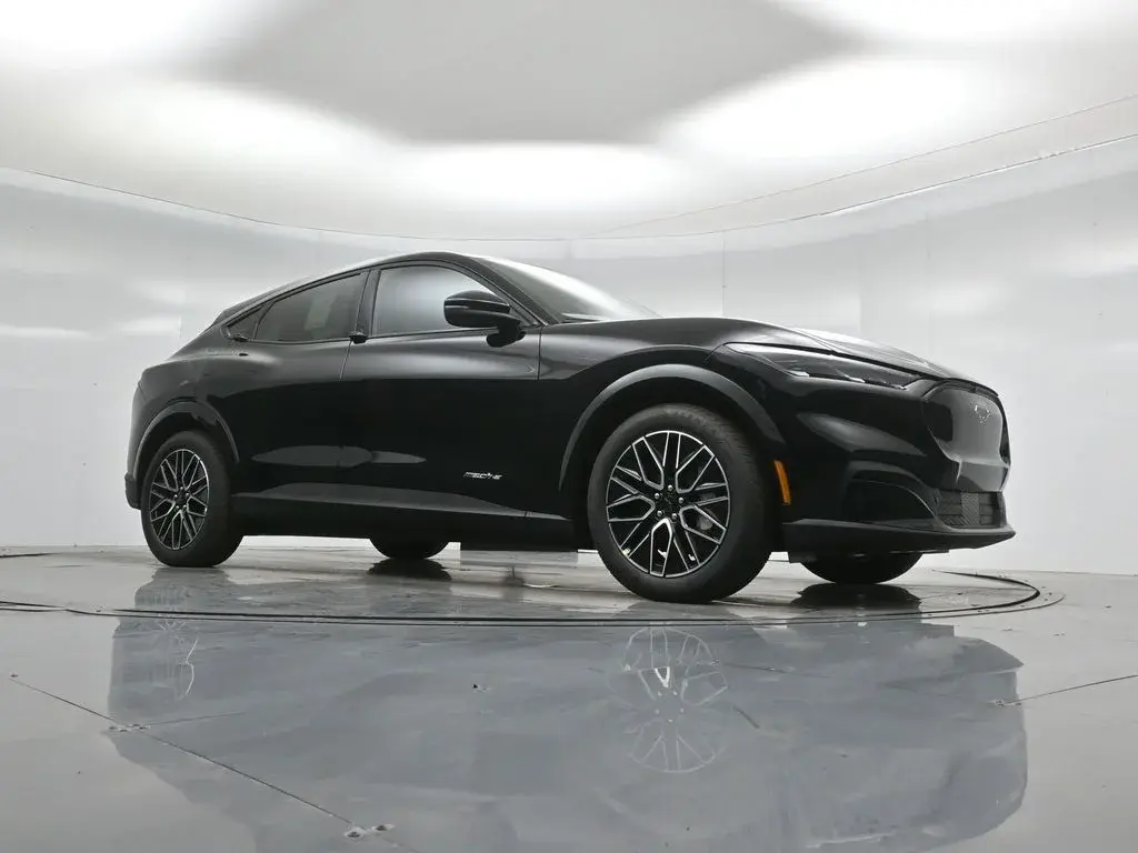 2026 Ford Mustang-Mach-e Premium photo 3