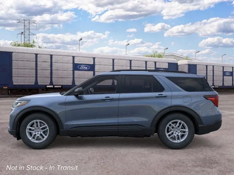 2026 Ford Explorer undefined photo 4