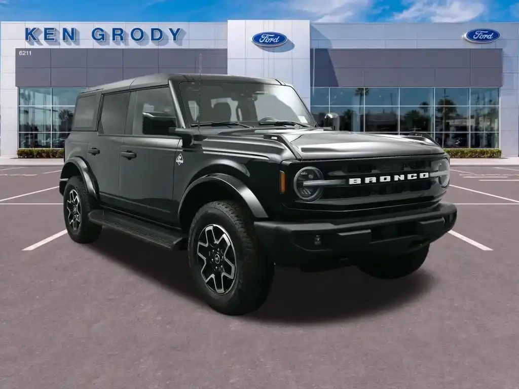 2026 Ford Bronco Outer Banks 4x4's photo