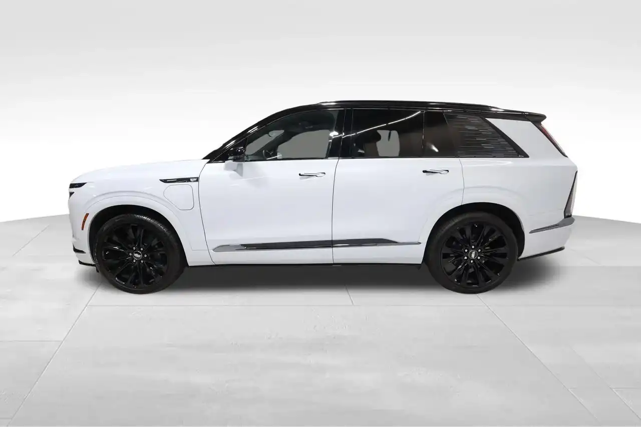 2026 Cadillac Vistiq Platinum Sport AWD's photo