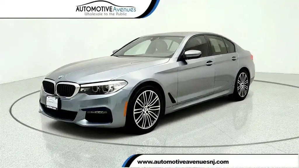 2020 BMW 5 Series 540i xDrive Sedan's photo