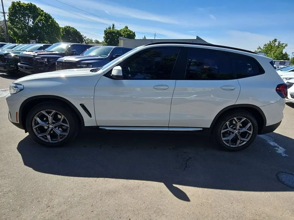 2022 BMW X3 xDrive30i photo 4