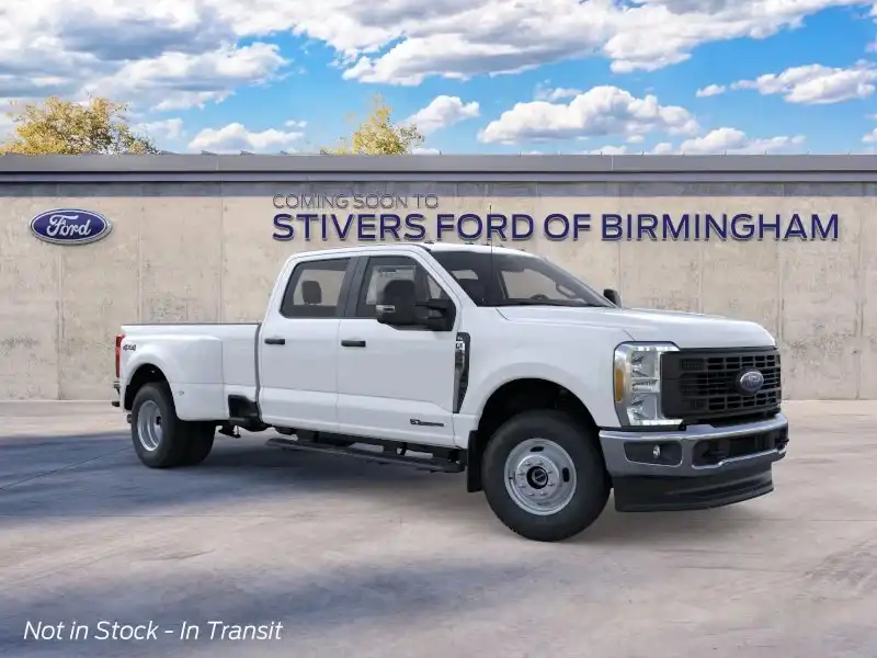 2026 Ford F-350 XL 4x4 Crew Cab 8' Box DRW's photo