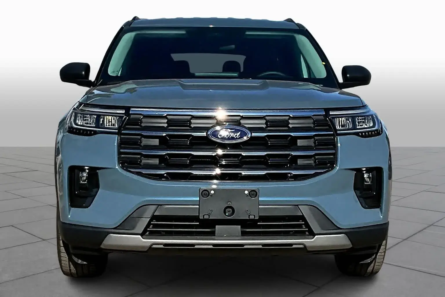 2026 Ford Explorer undefined photo 3