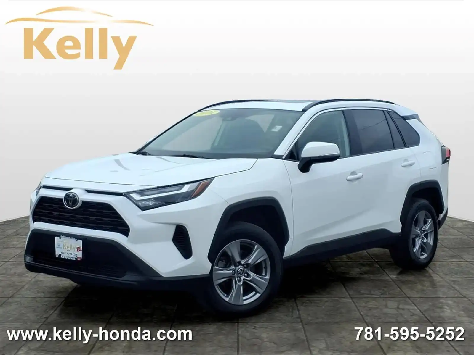 2024 Toyota RAV4 XLE AWD's photo