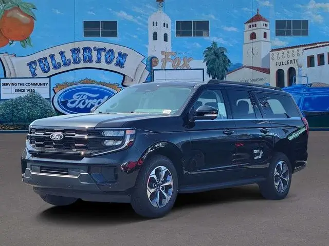 2027 Ford Expedition Active MAX 4x4 photo 3