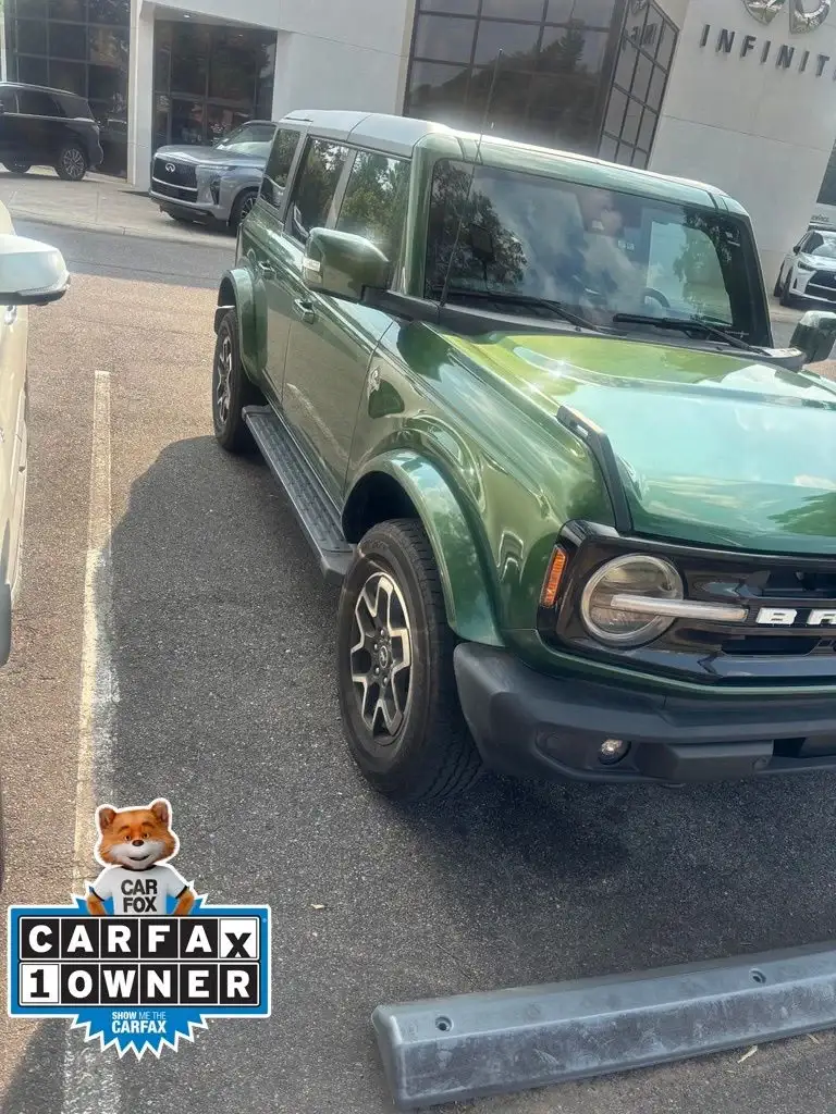 2023 Ford Bronco Outer Banks 4x4 photo 1
